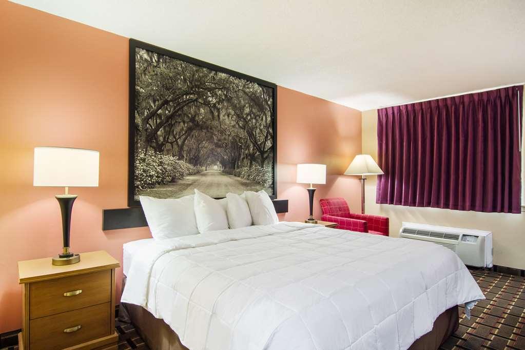 Americas Best Value Inn Деріен Номер фото