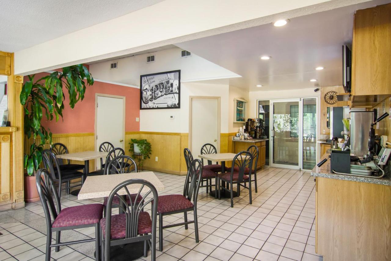Americas Best Value Inn Деріен Екстер'єр фото
